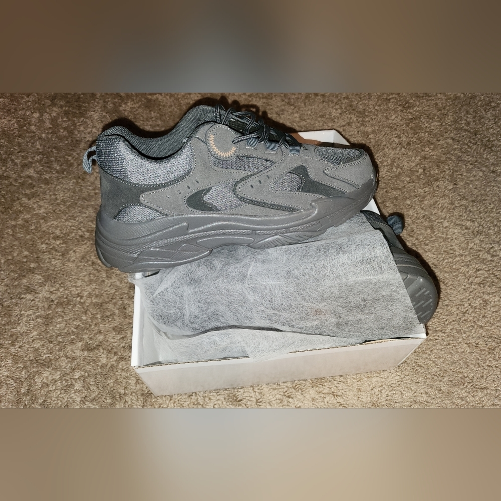 Men's Tennis Shoe